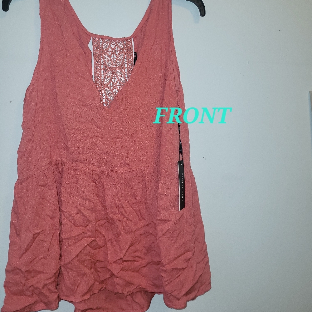 Doe & Rae Coral Lace Tank Topsz Large